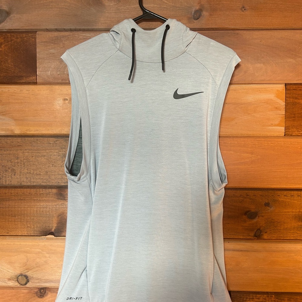 Nike Sleeveless Hoodie - Men’s Small